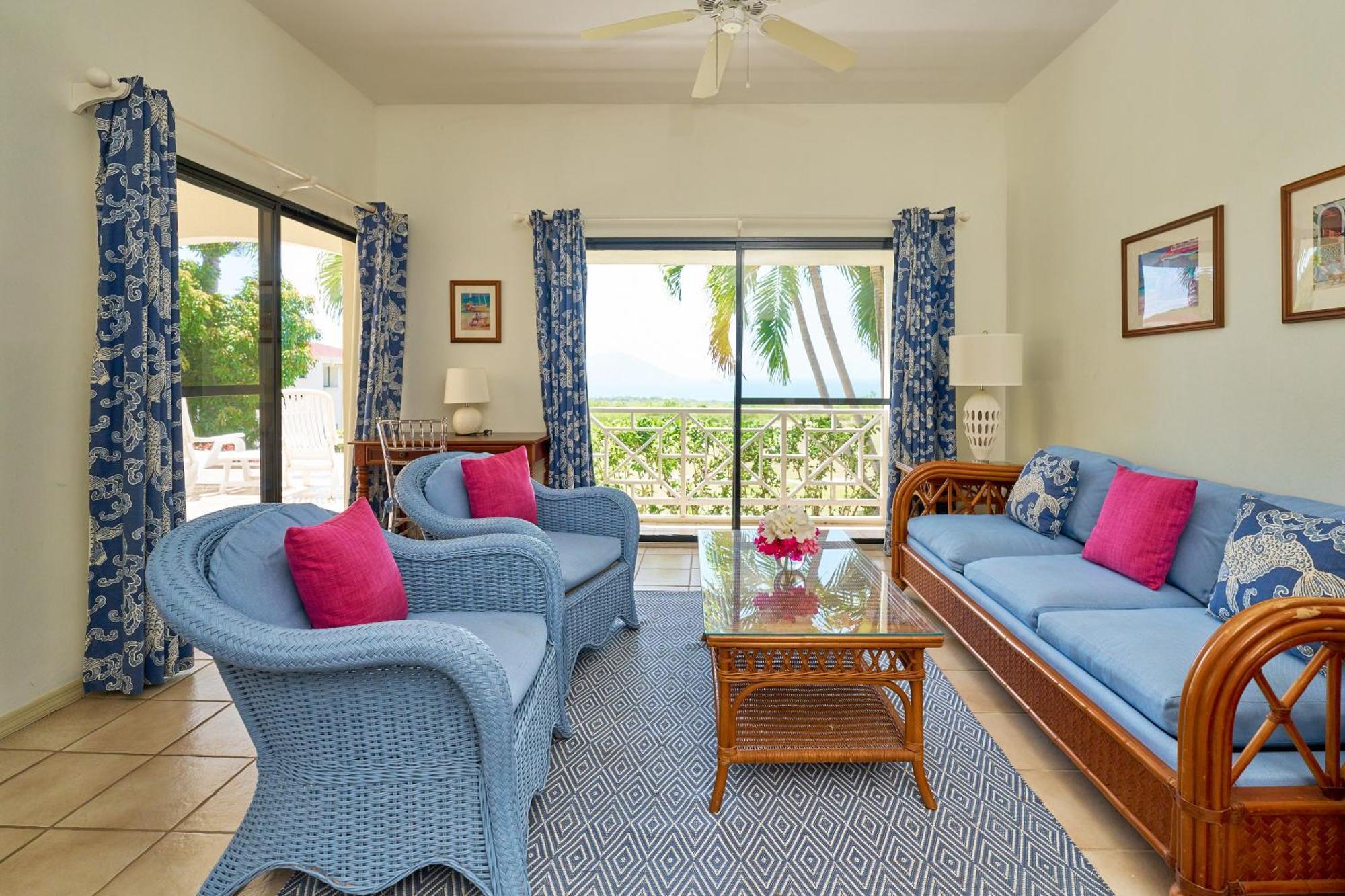 Mount Nevis Hotel エクステリア 写真