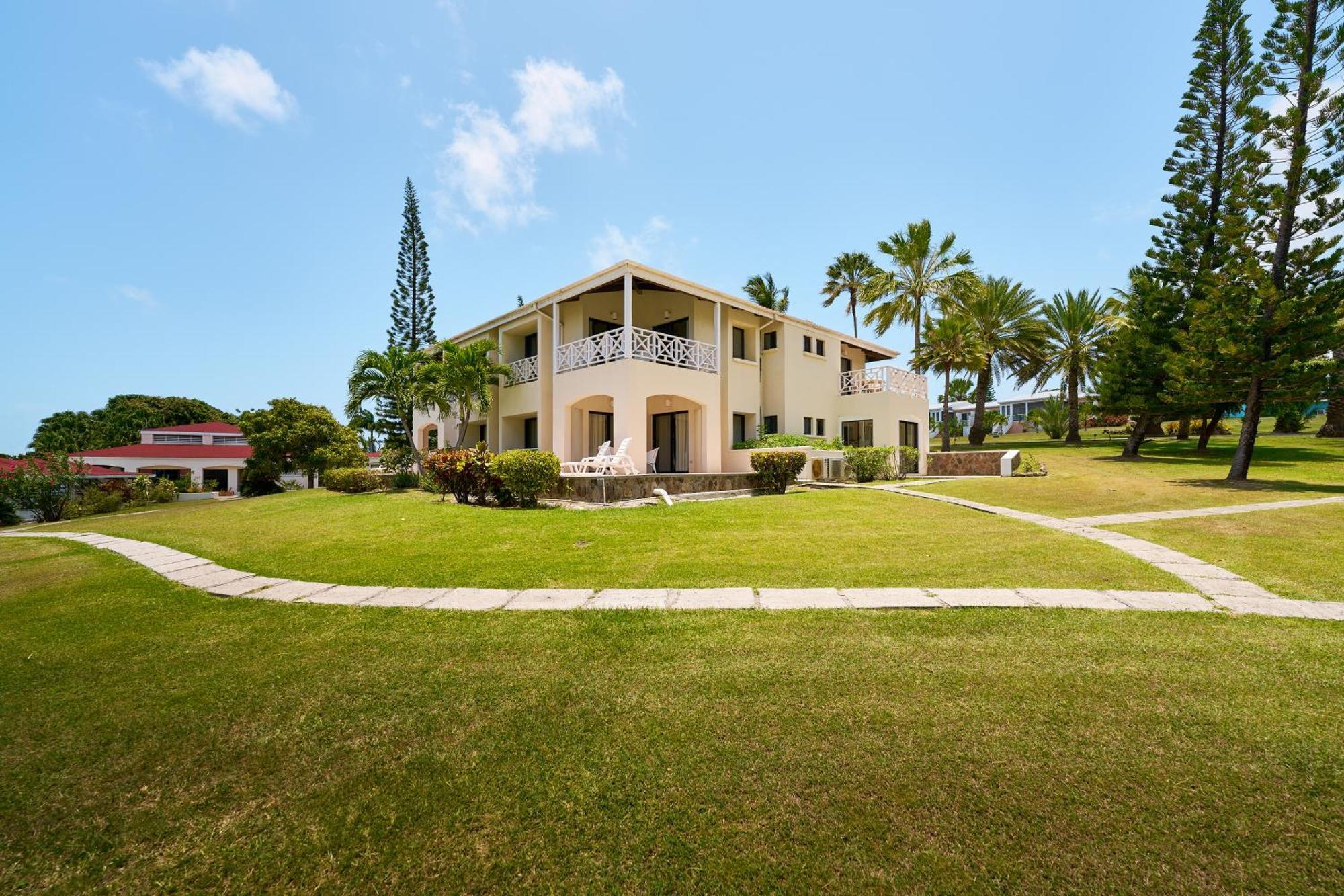 Mount Nevis Hotel エクステリア 写真