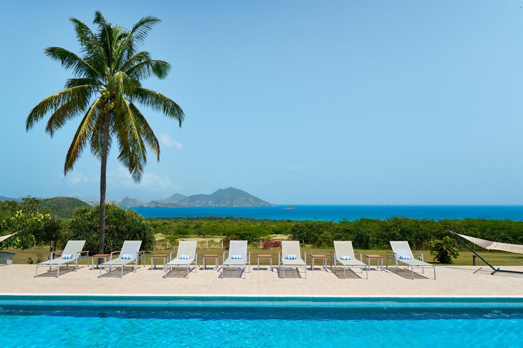 Mount Nevis Hotel エクステリア 写真